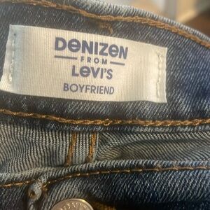 Denizen from Levi’s boyfriend Jean